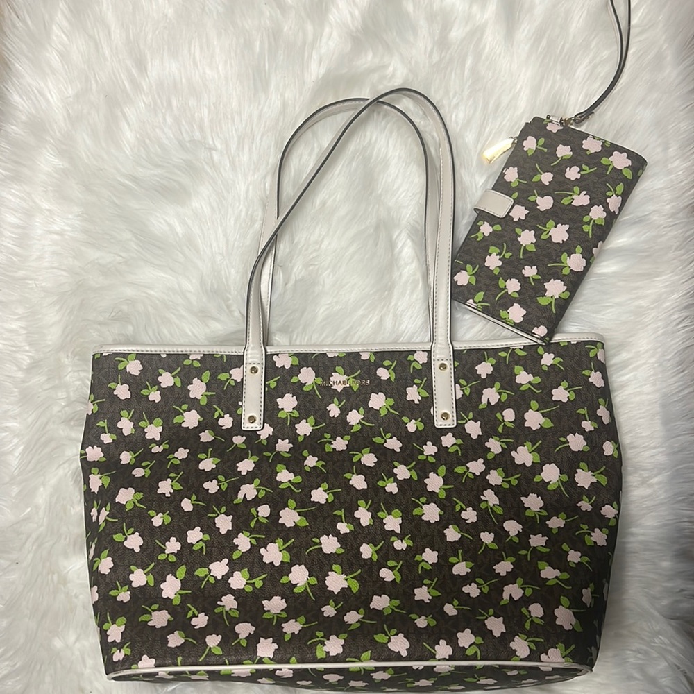 Michael Kors Tote and Wallet